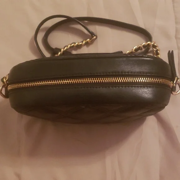 Tory Burch Fleming Soft Camera Bag - Picture 6 of 13